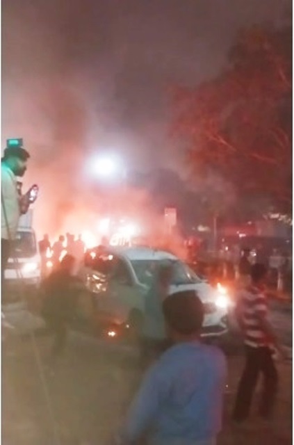 लाल किले के पास धमाके में नौ लोगों की मौत, दिल्ली-UP और मुंबई तक अलर्ट