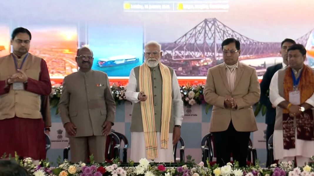 पीएम मोदी ने पश्चिम बंगाल में 830 करोड़ की परियोजनाओं का किया शुभारंभ