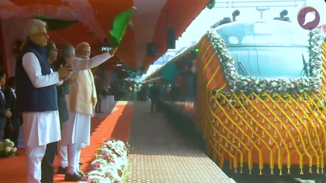 मालदा में पीएम मोदी ने किया 3250 करोड़ की रेल व सड़क परियोजनाओं का उद्घाटन और शिलान्यास