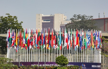 इंडिया एआई इम्पैक्ट समिट 2026: पहले दिन 20 से अधिक राष्ट्राध्यक्ष, 60 मंत्री और 500 ग्लोबल एआई लीडर्स ने लिया हिस्सा